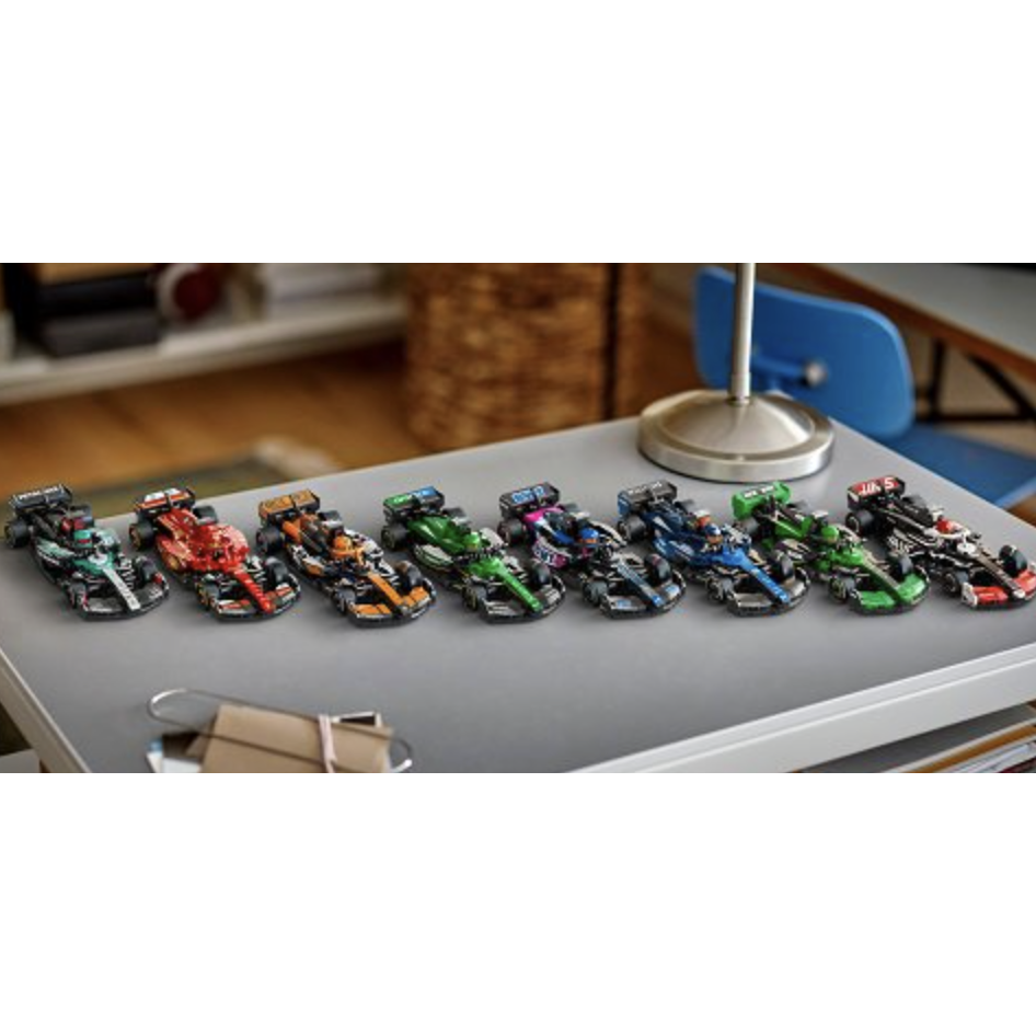 Everything you wanna to know about Lego speed Champion---77247 KICK Sauber F1 Team C44