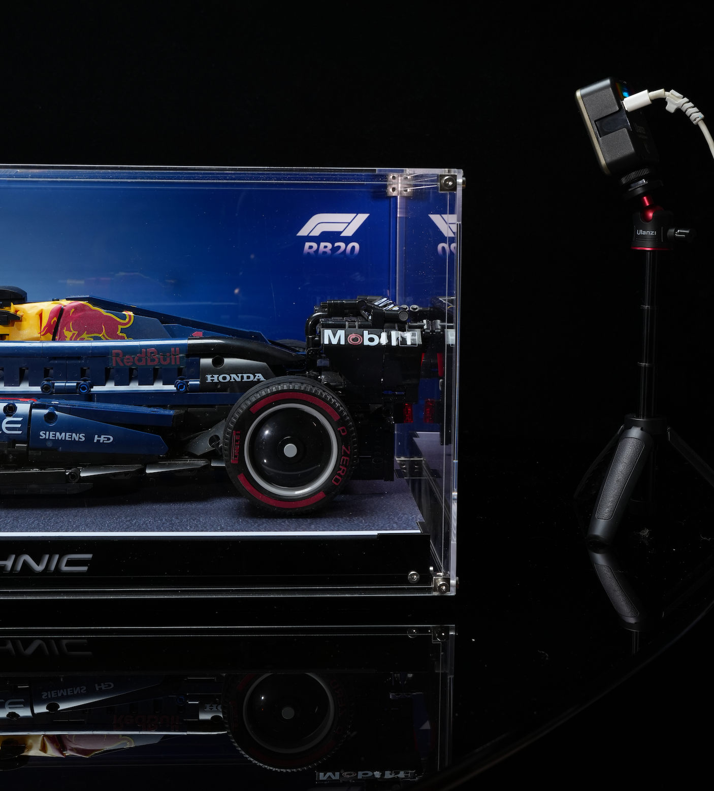LEGO® F1  RB20 display acrylic case