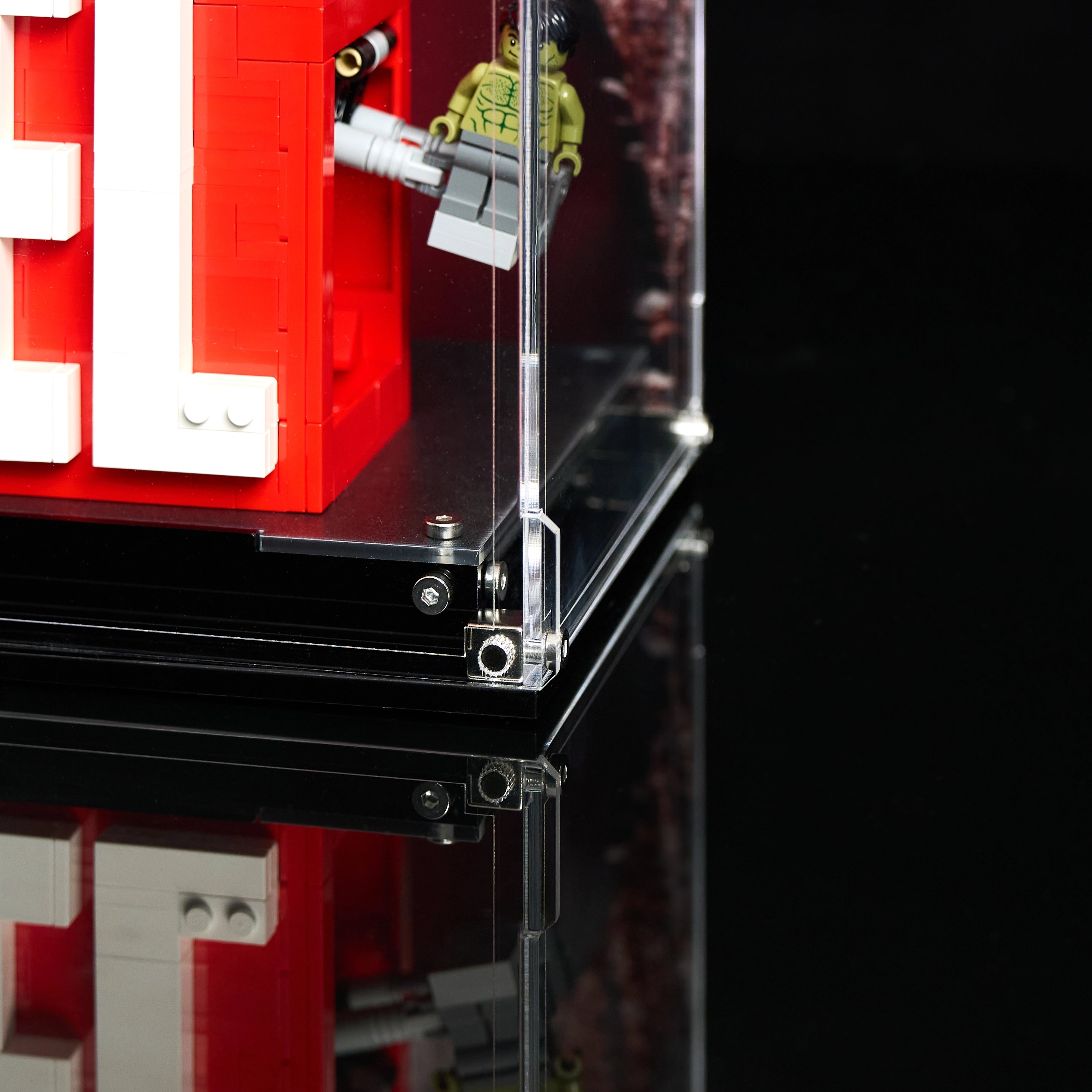 【PREMIUM】 Display Acrylic Case For LEGO Marvel 76313 MARVEL Logo