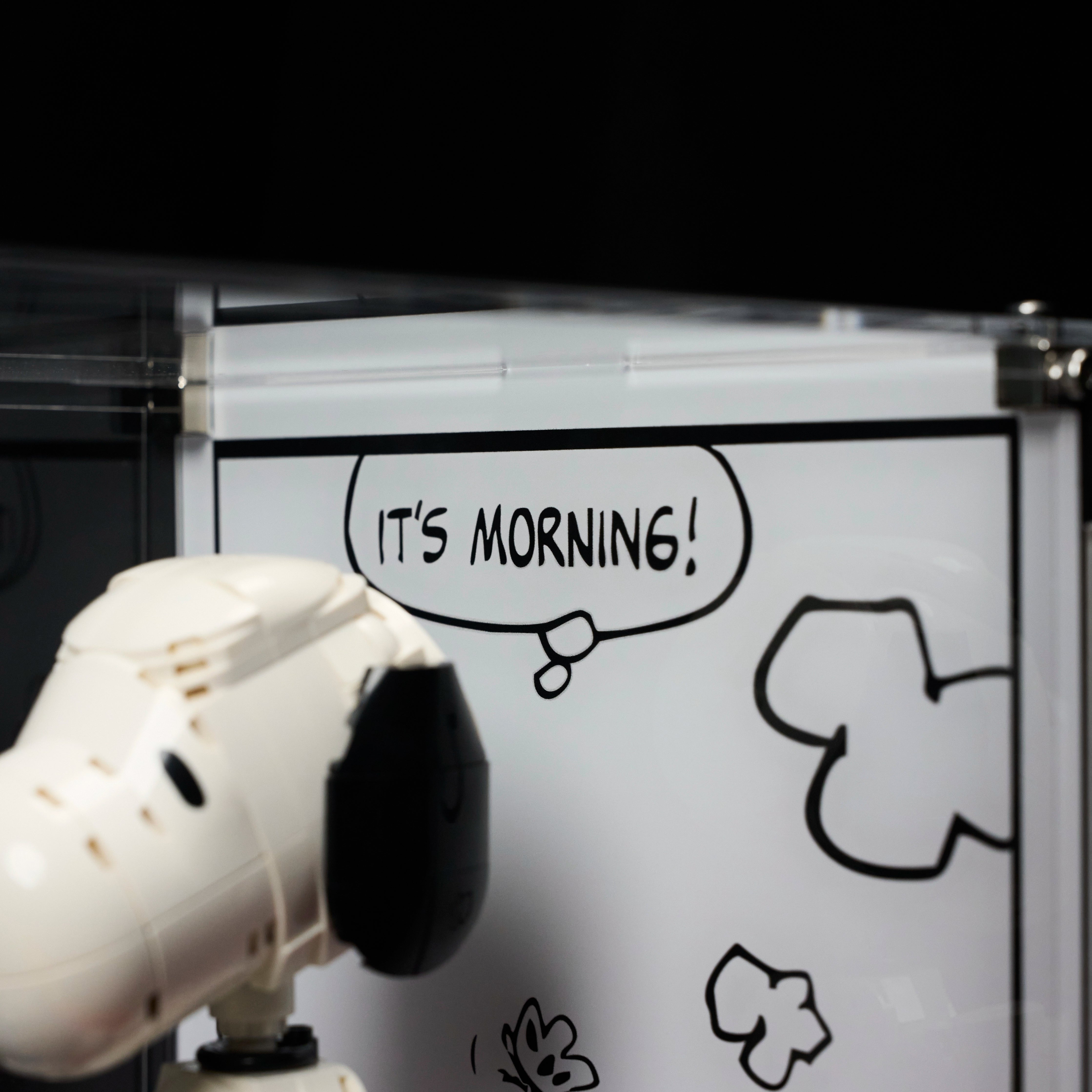 Vitrine PREMIUM pour LEGO Ideas 21368 Peanuts : La niche de Snoopy