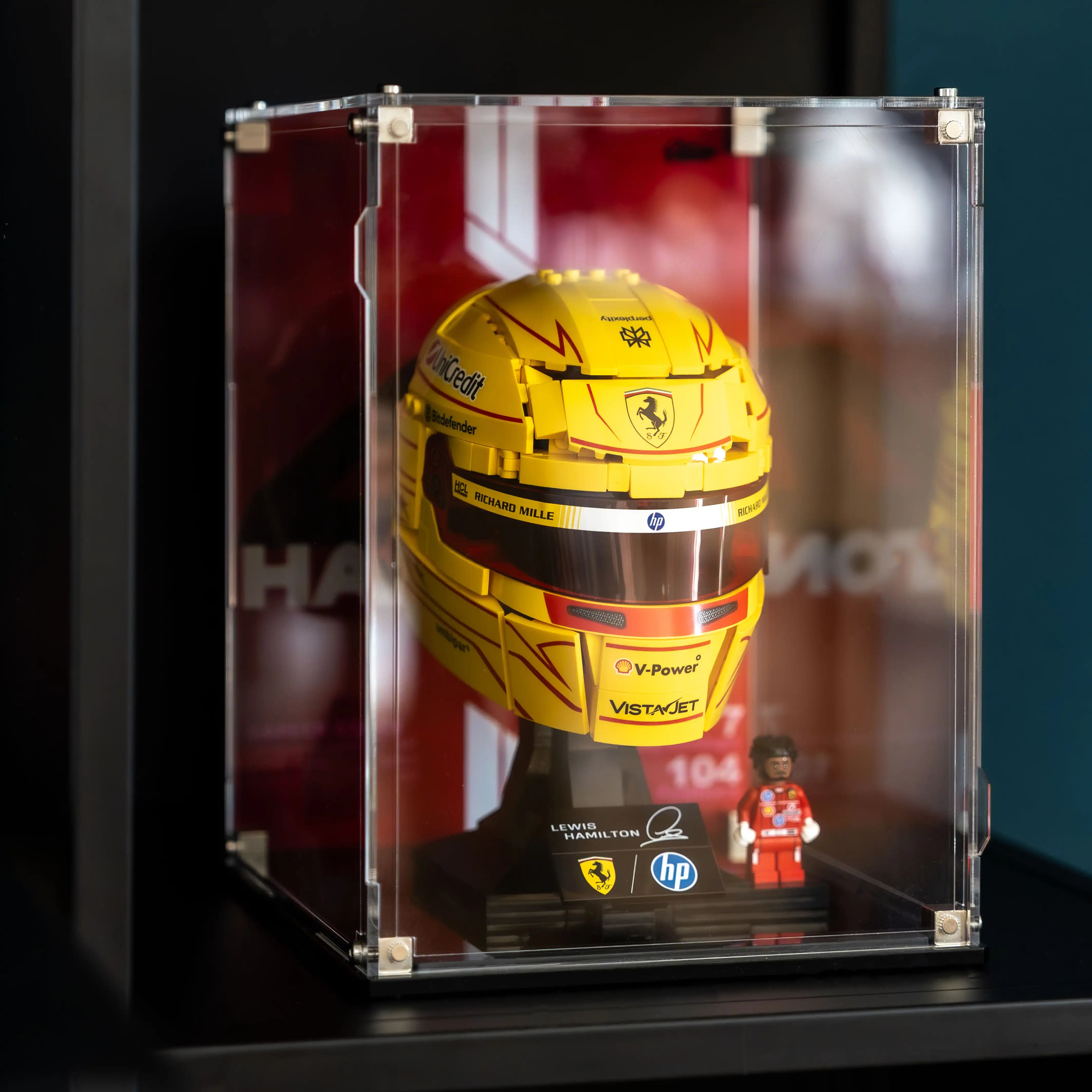 Wall mounted Display Case For LEGO® Editions F1 43022 Hamilton’s Helmet