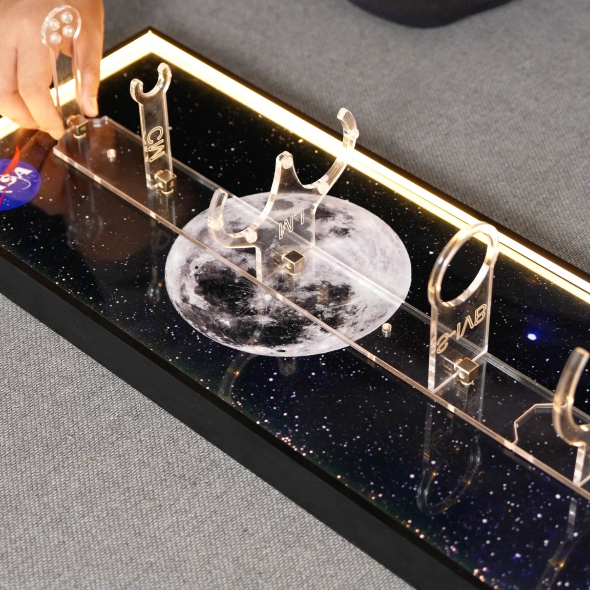 Acrylic Wall Mount for LEGO® Ideas 92176 NASA Apollo Saturn V