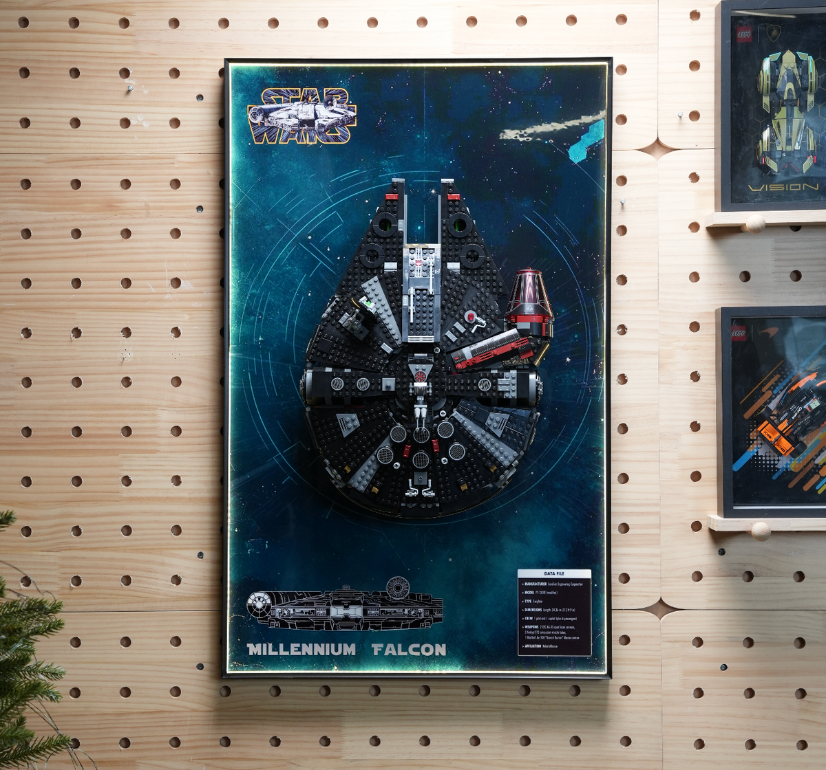 Display frame for LEGO® TECHNIC™ Dark Millennium Falcon