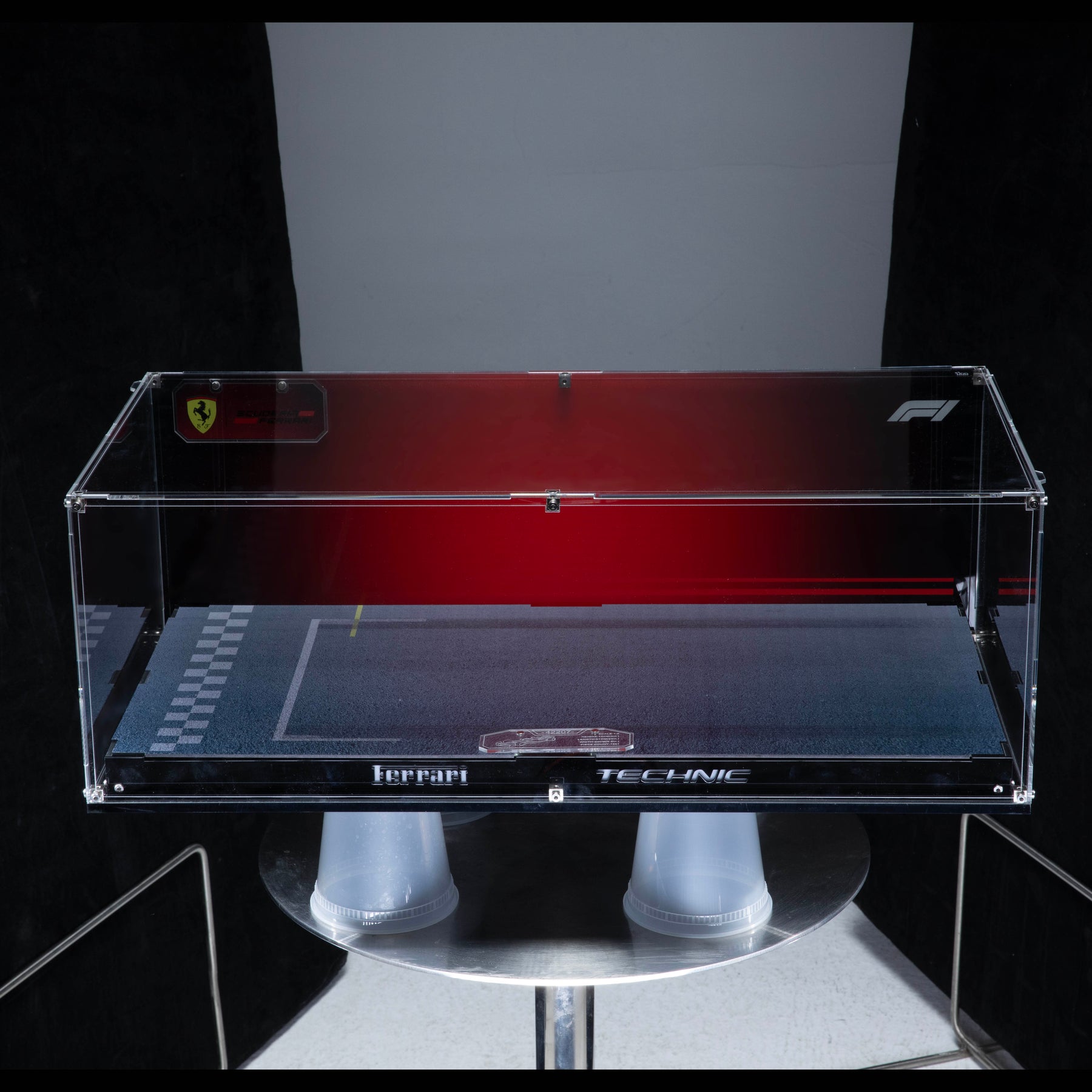 【PREMIUM】Display Case For LEGO® Ferrari F1 SF-24 42207 Ultra-high Translucent Acrylic