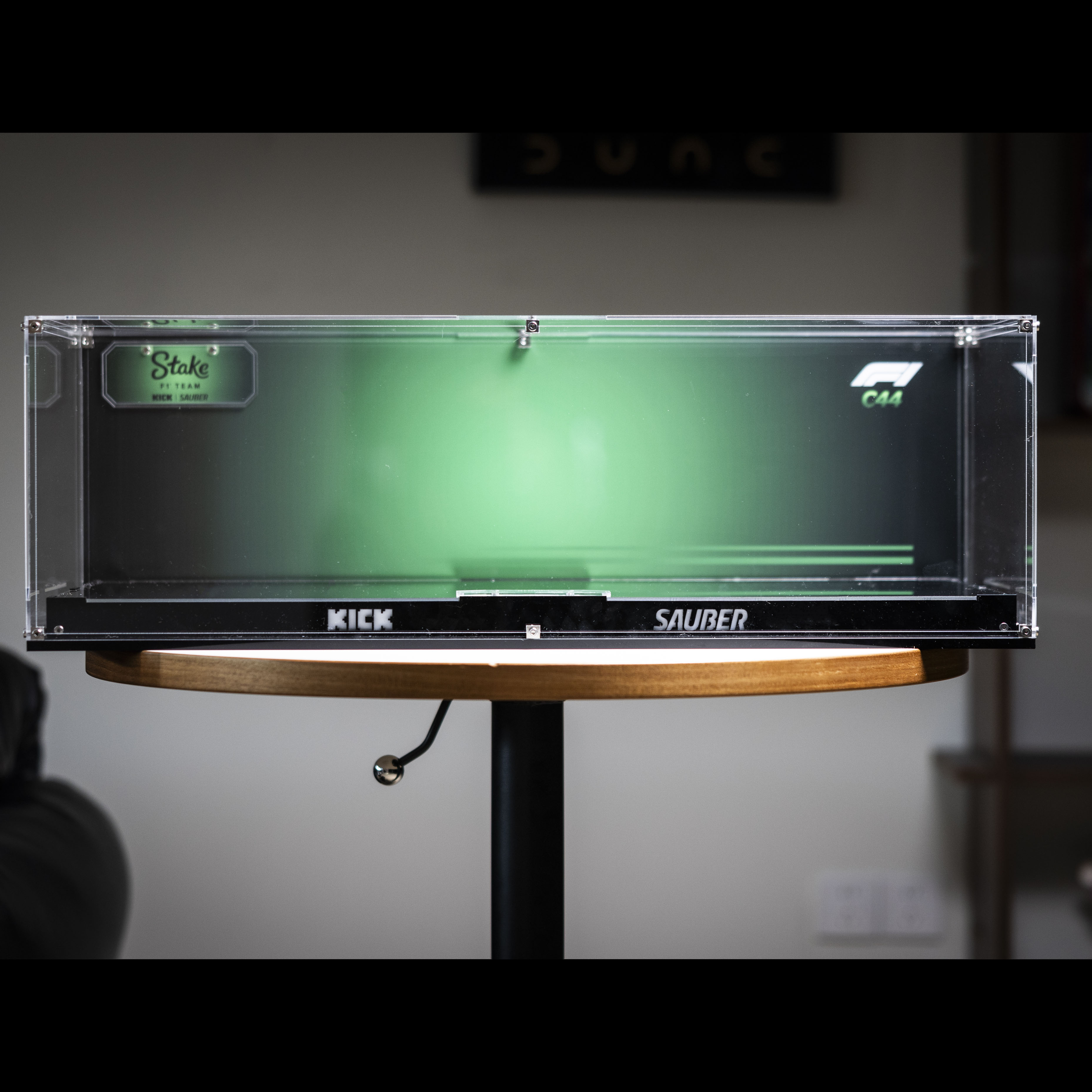 Display case for CaDa KICK Sauber F1