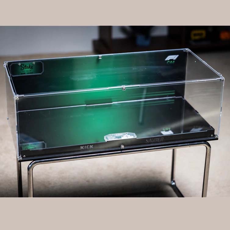 F1 CaDa KICK Sauber display case