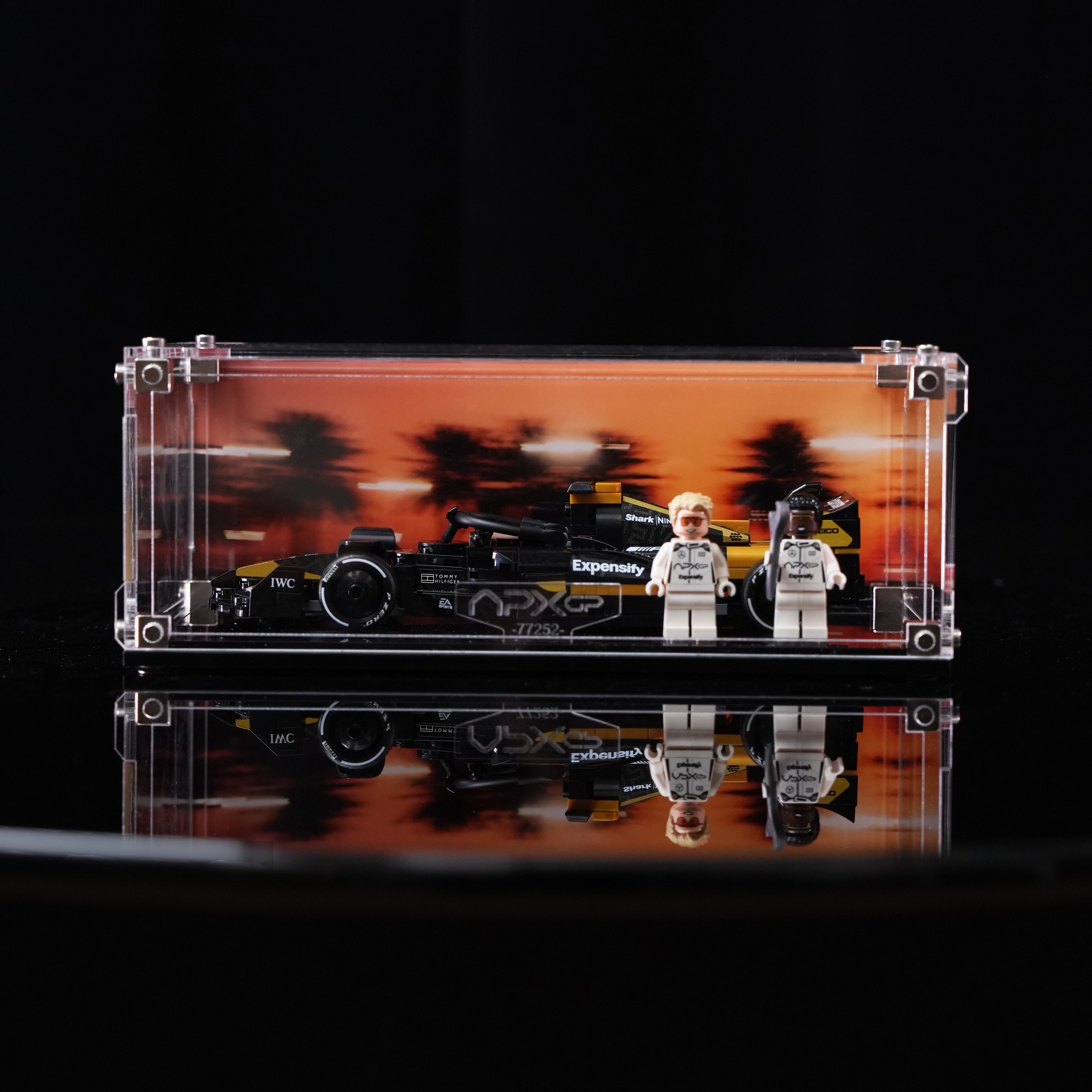 Display case for LEGO® 77252 APXGP Team Race Car from F1® The Movie