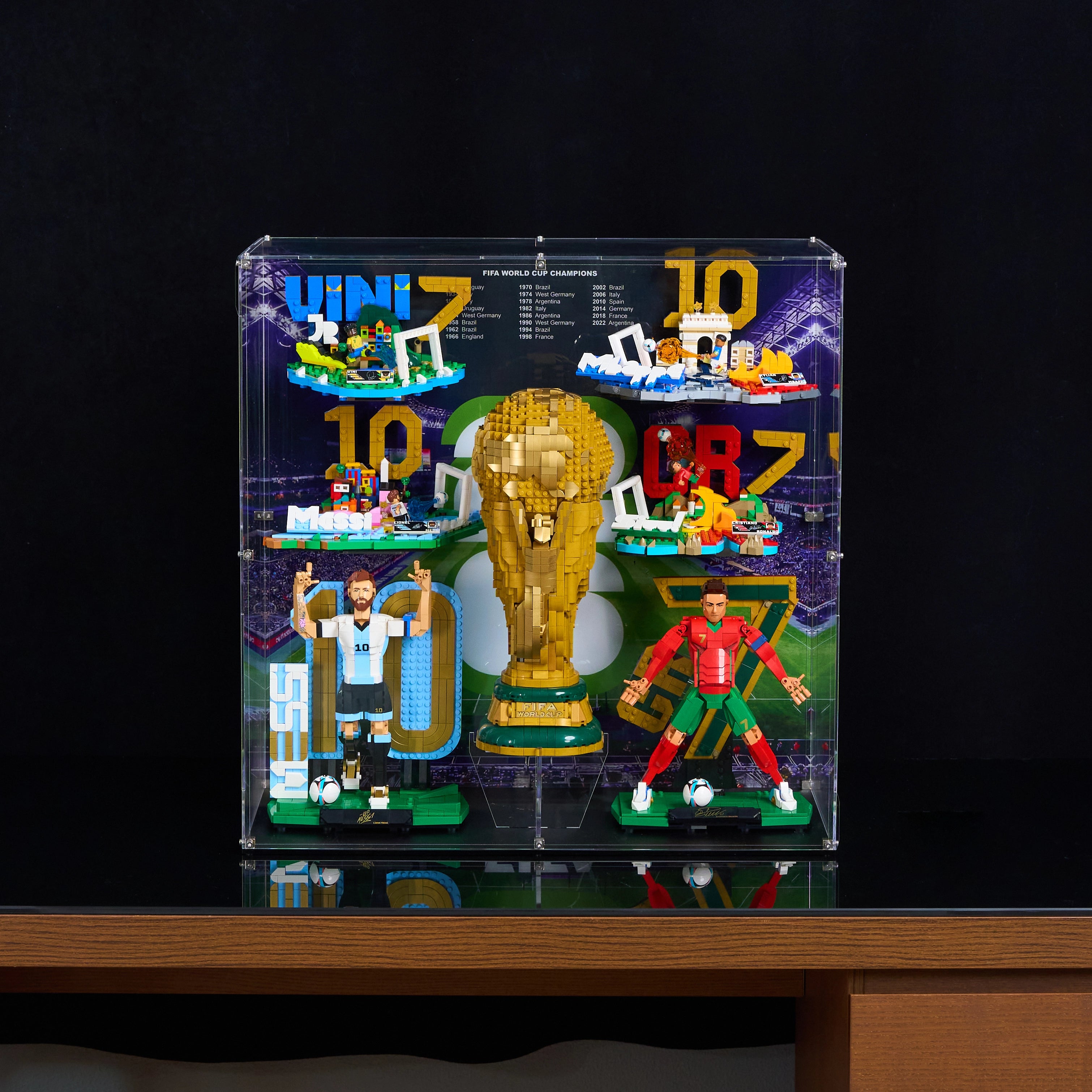 【PREMIUM】 Display Case For LEGO® Editions Soccer Legend Lionel Messi & Cristiano Ronaldo &Soccer Highlights 4 sets & FIFA World Cup™ Official Trophy(43015 /43016 /43020 /43011 /43027 /43012 /43013)