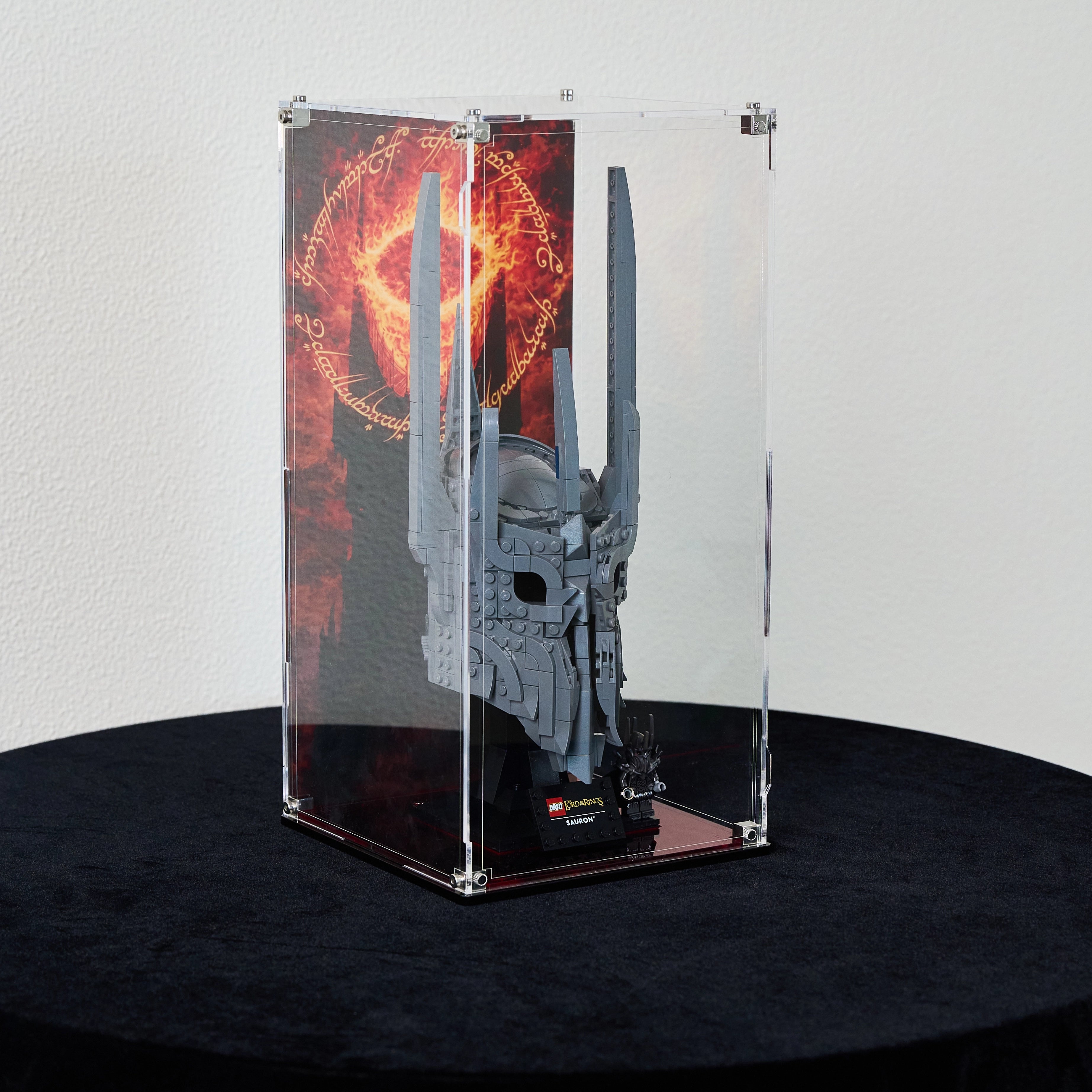 【PREMIUM】 Display Case For LEGO ICONS 11373 The Lord of the Rings: Sauron's Helmet