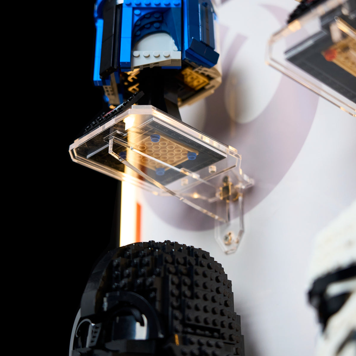 [Individuelle Acrylhalterung enthalten] Wanddisplay-Rahmen für die LEGO® Star Wars™ Helm-Serie