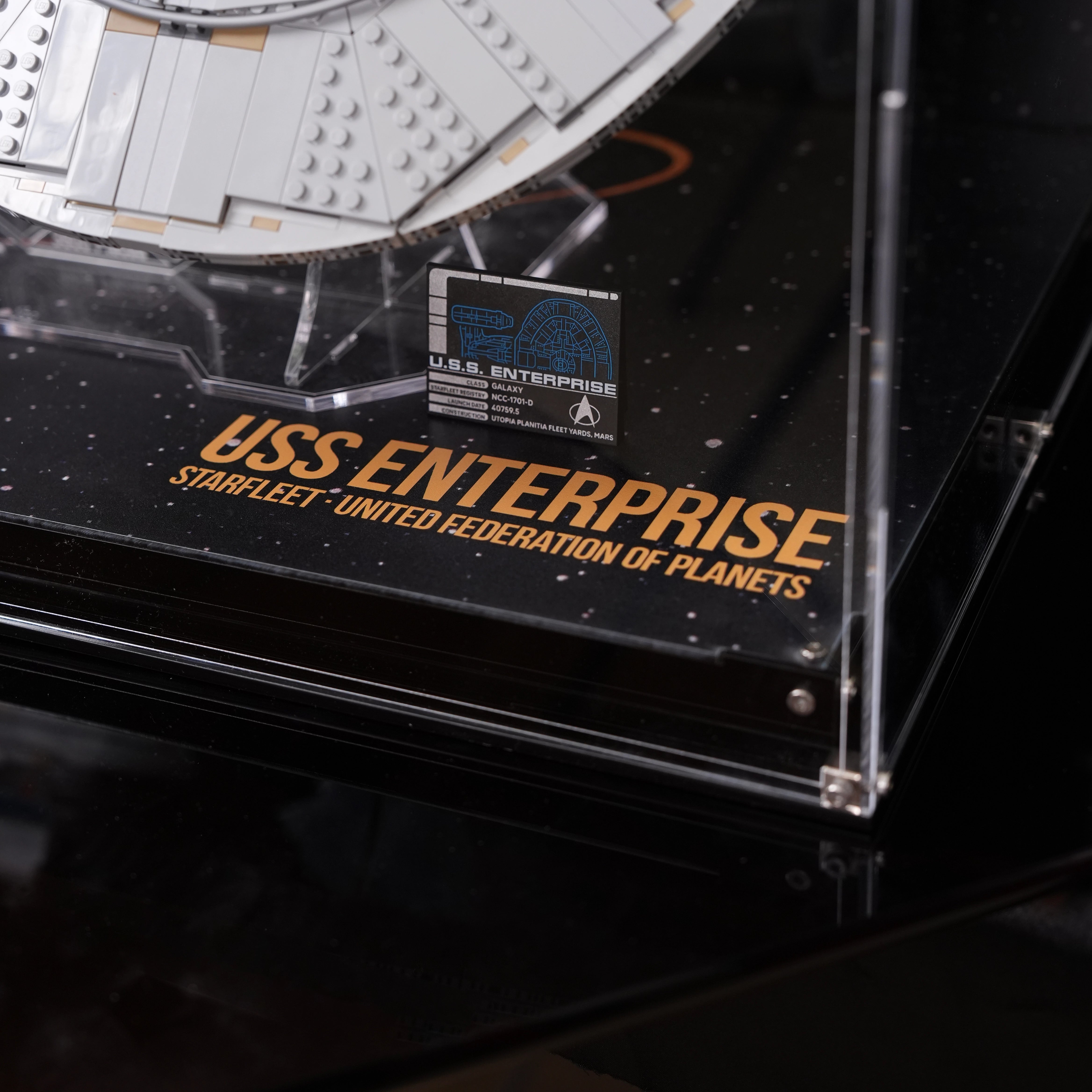 【Premium】 Display Case For LEGO 10356 Star Trek: U.S.S. Enterprise NCC-1701-D™