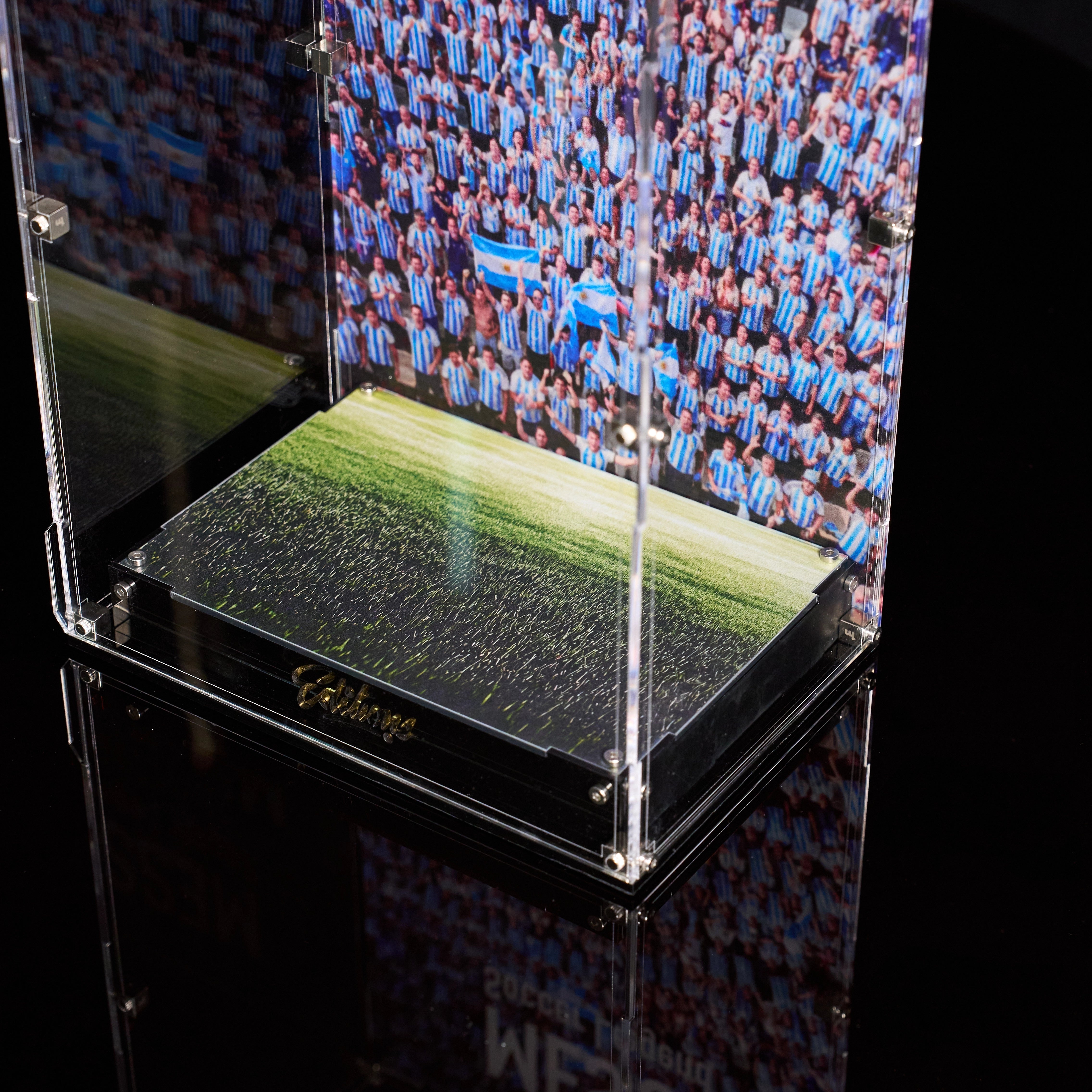 【PREMIUM】 Display Case For LEGO Editions 43015 Lionel Messi – Soccer Legend