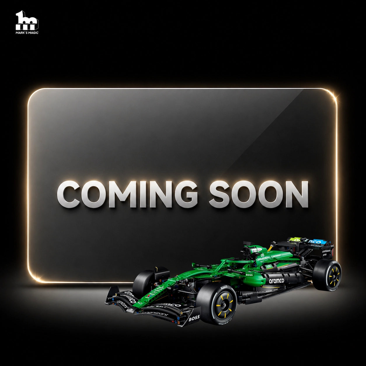 【PREMIUM】 Display Case For LEGO Technic™ 42240 Aston Martin Aramco AMR25 F1® Car