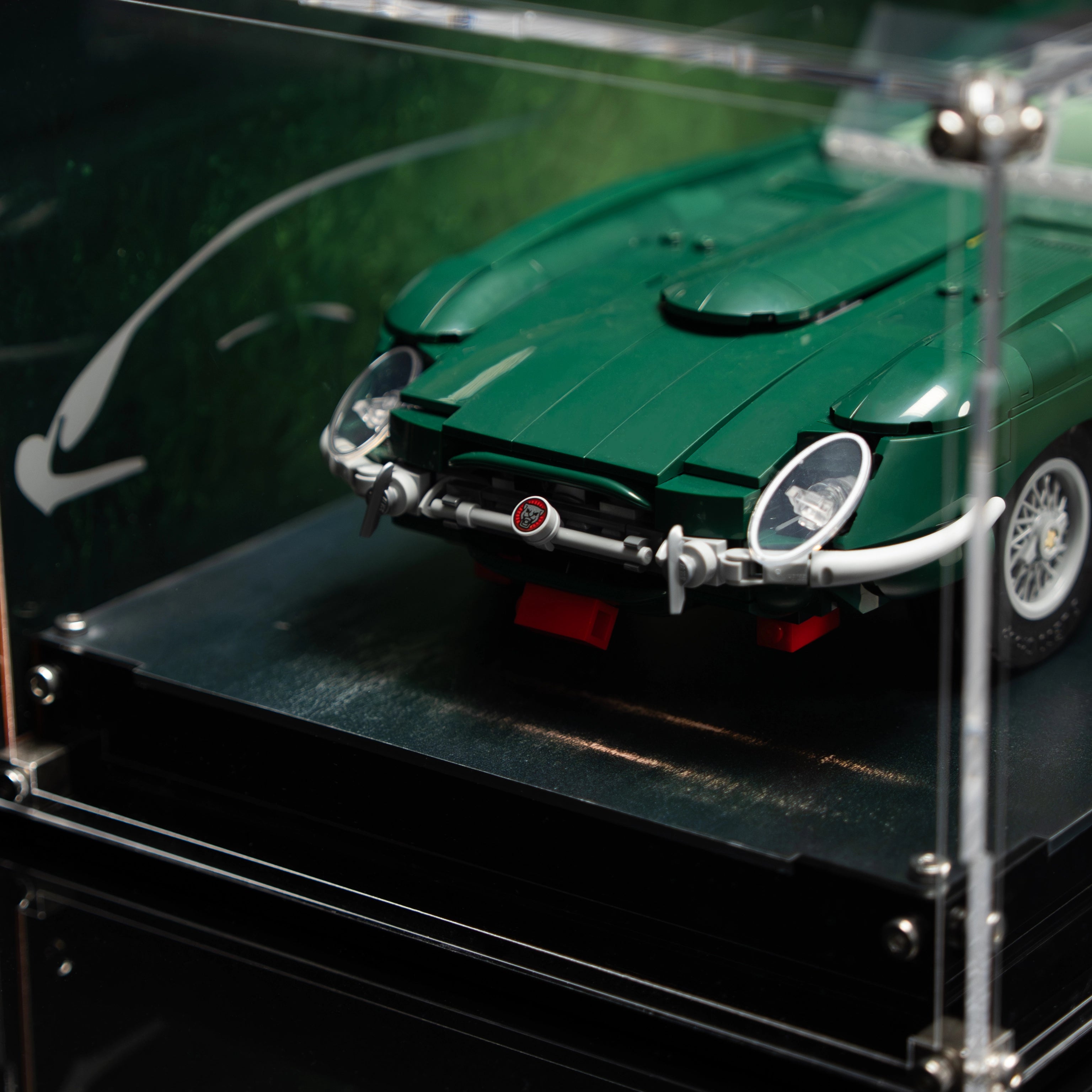 Acrylvitrine für LEGO® Icons 11381 Jaguar E-Type