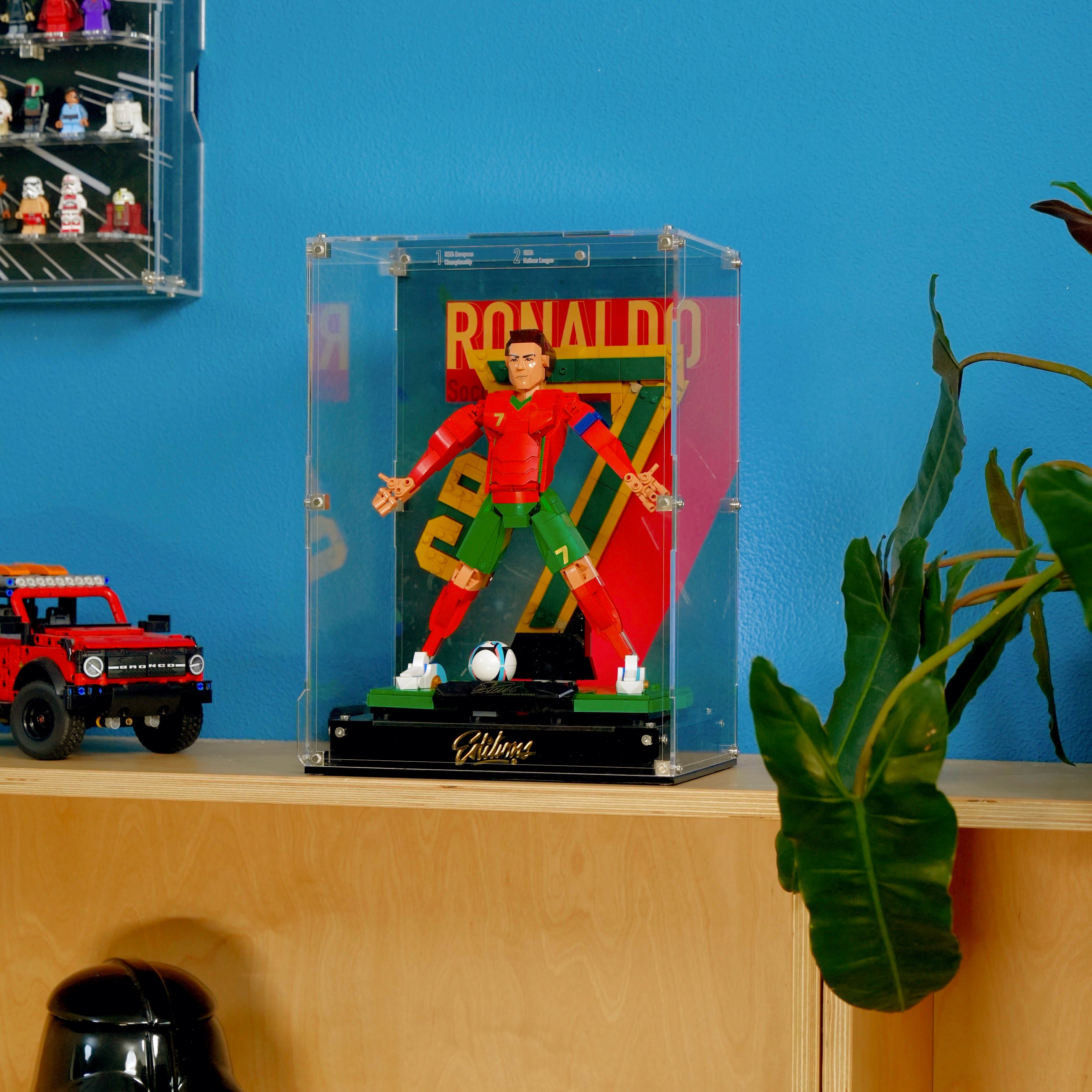 【PREMIUM】 Display Case For LEGO LEGO® Editions 43016 Cristiano Ronaldo – Soccer Legend