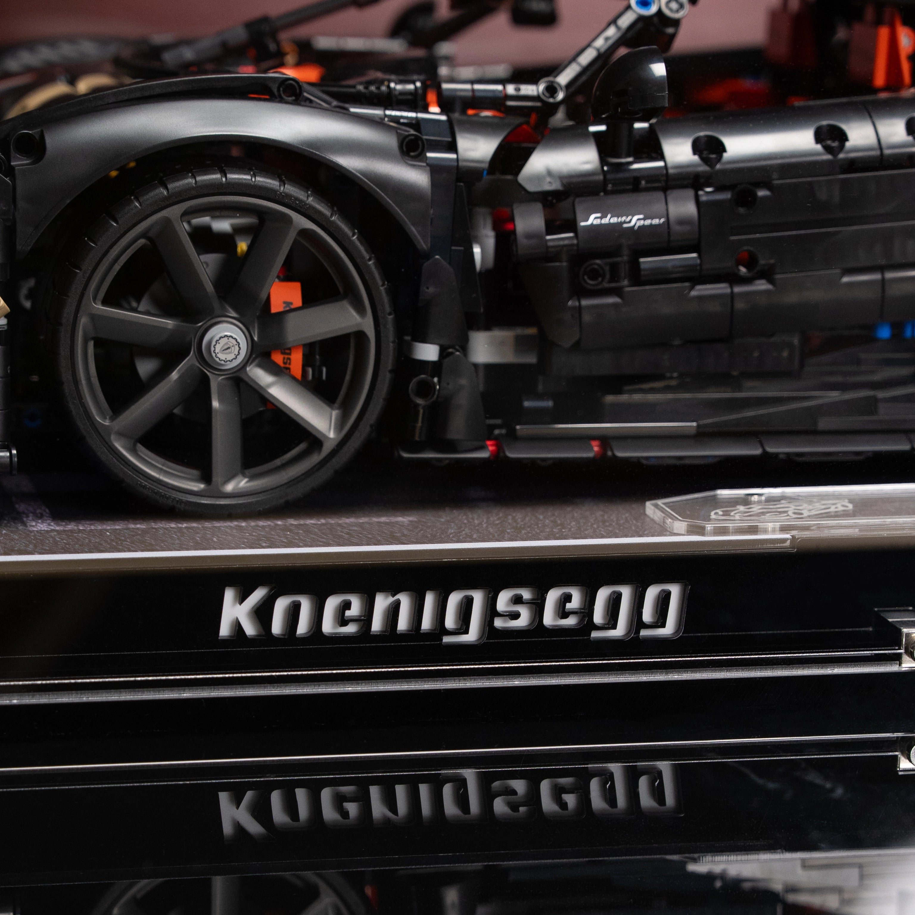 【PREMIUM】Display Case For LEGO® Technic™ 42232 Koenigsegg Sadair's Spear Megacar