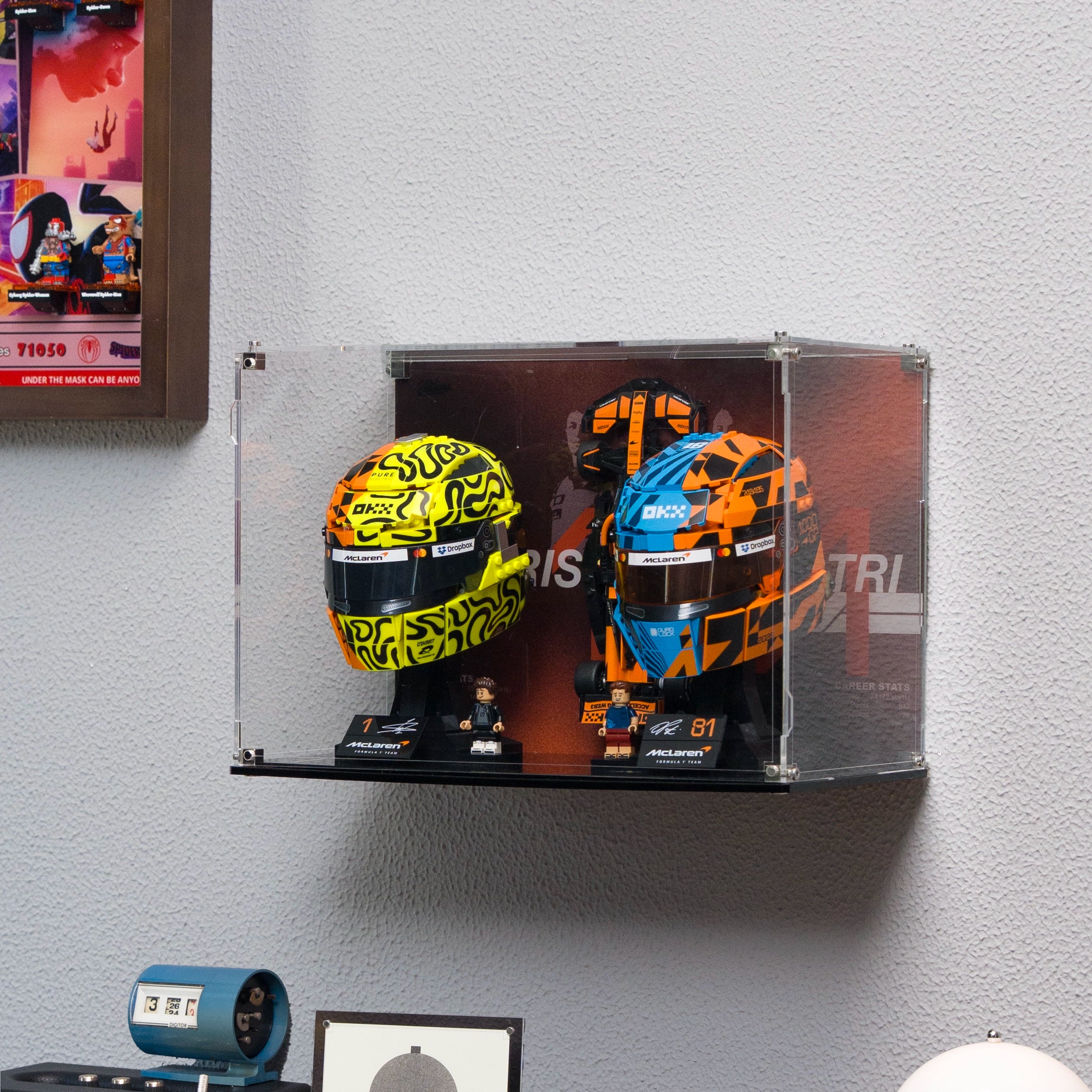Wall mounted Display Case For LEGO® Editions F1 McLaren Lando Norris Helmet&Oscar Piastri Helmet