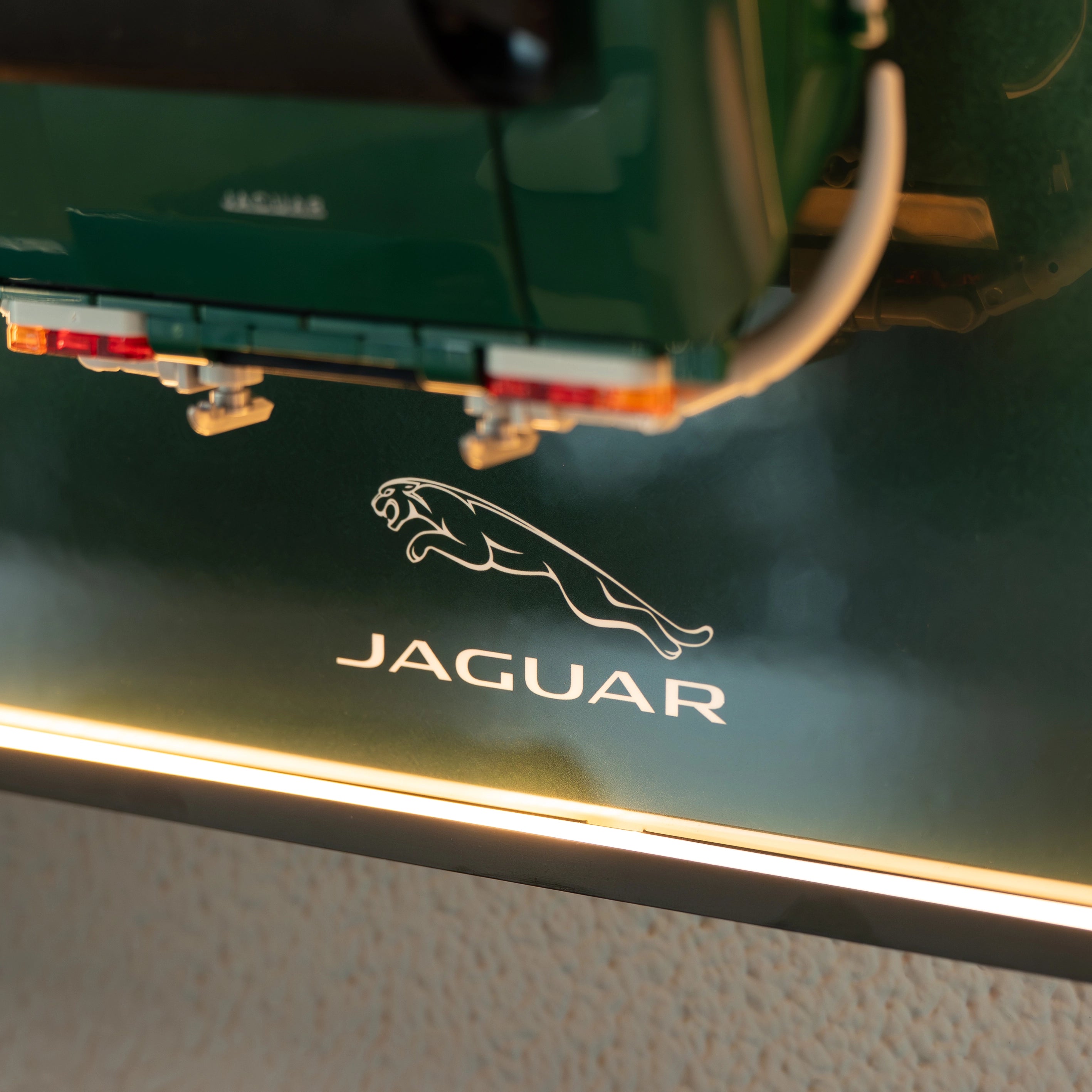 Cadre mural pour LEGO 11381 Icons Jaguar E-Type  