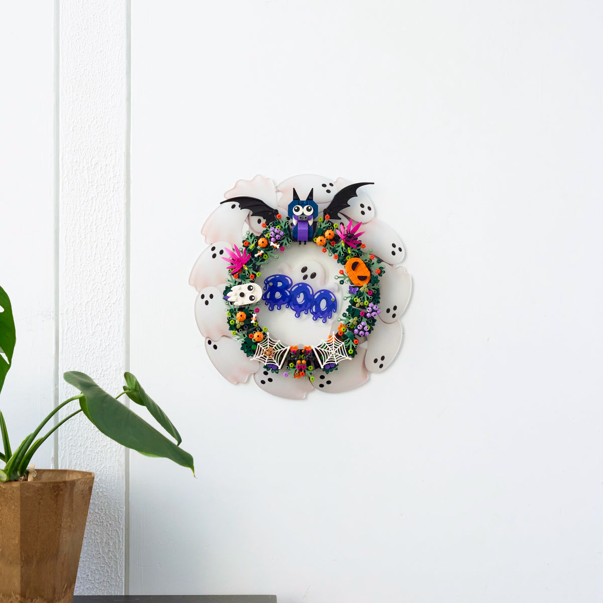 Wall Mounted Acrylic Display for LEGO® 40825 Halloween Wreath