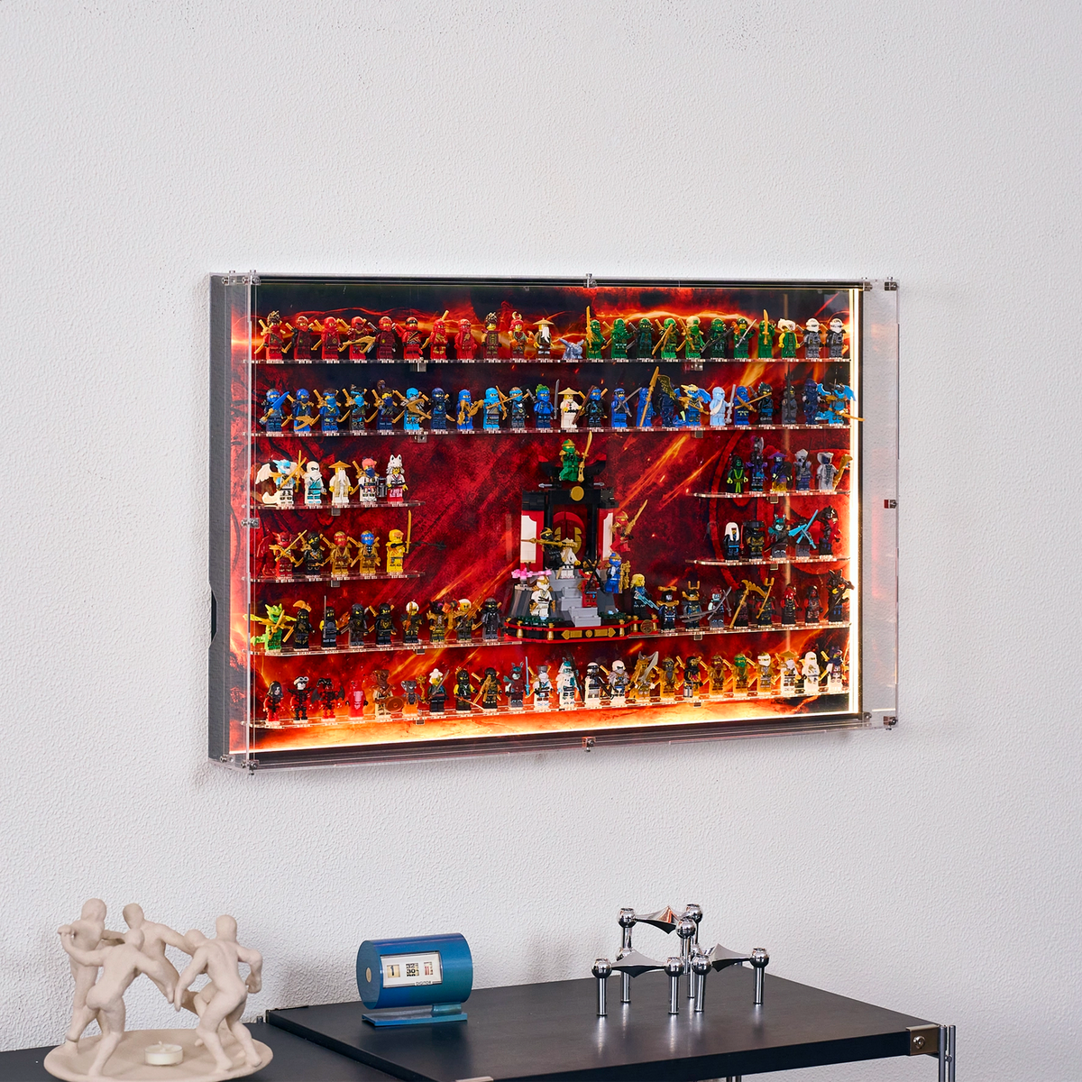 【PREMIUM AVEC ÉCLAIRAGE】 Vitrine murale anti-poussière pour logo LEGO et 112 figurines