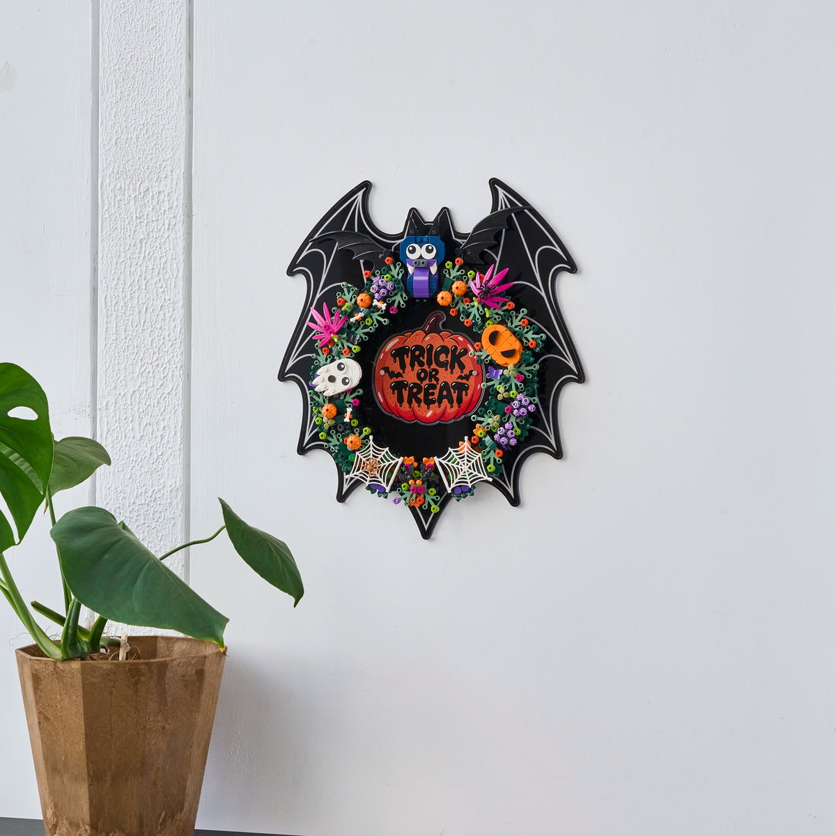Wall Mounted Acrylic Display for LEGO® 40825 Halloween Wreath