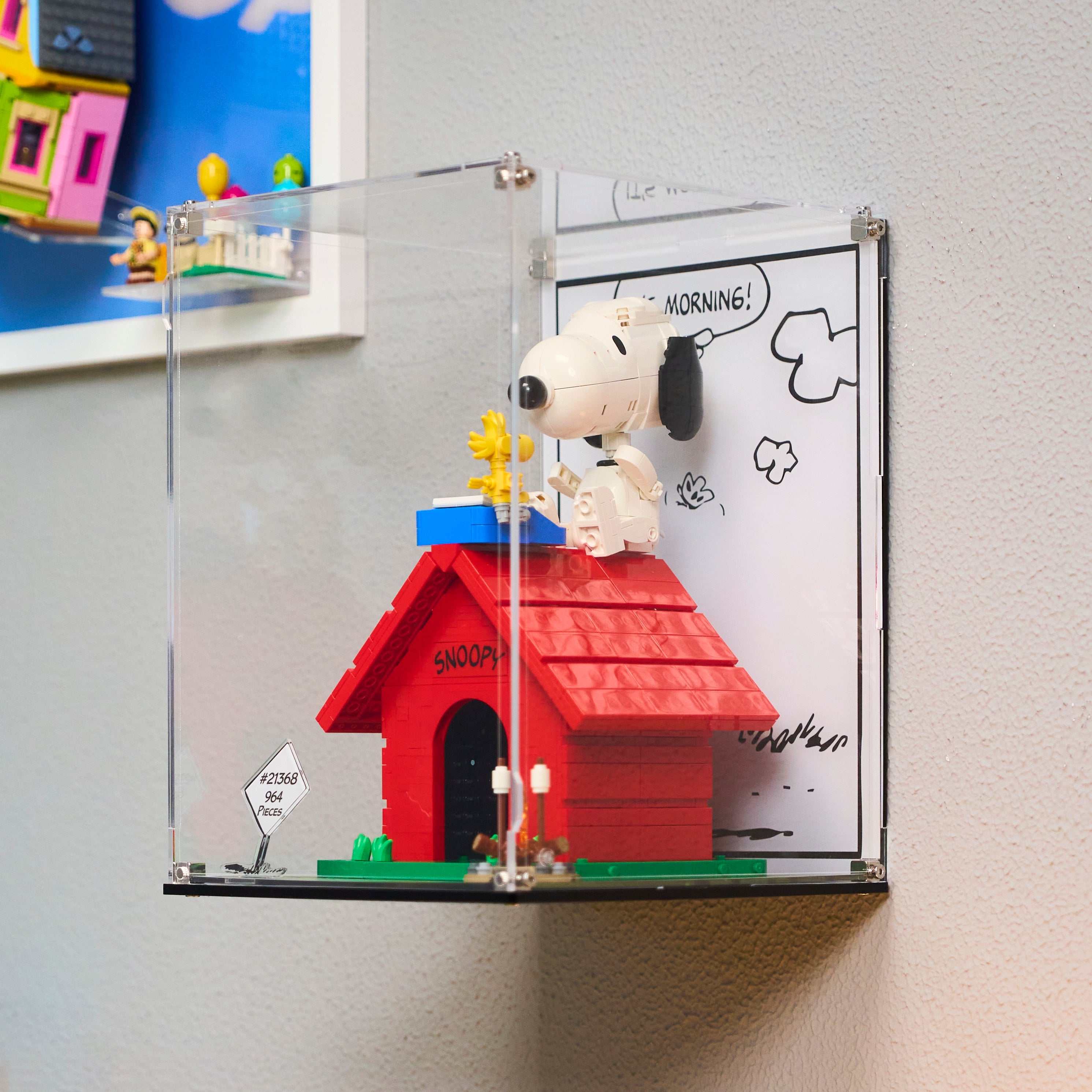 【PREMIUM】 Display Case For LEGO Ideas 21368 Peanuts: Snoopy's Doghouse