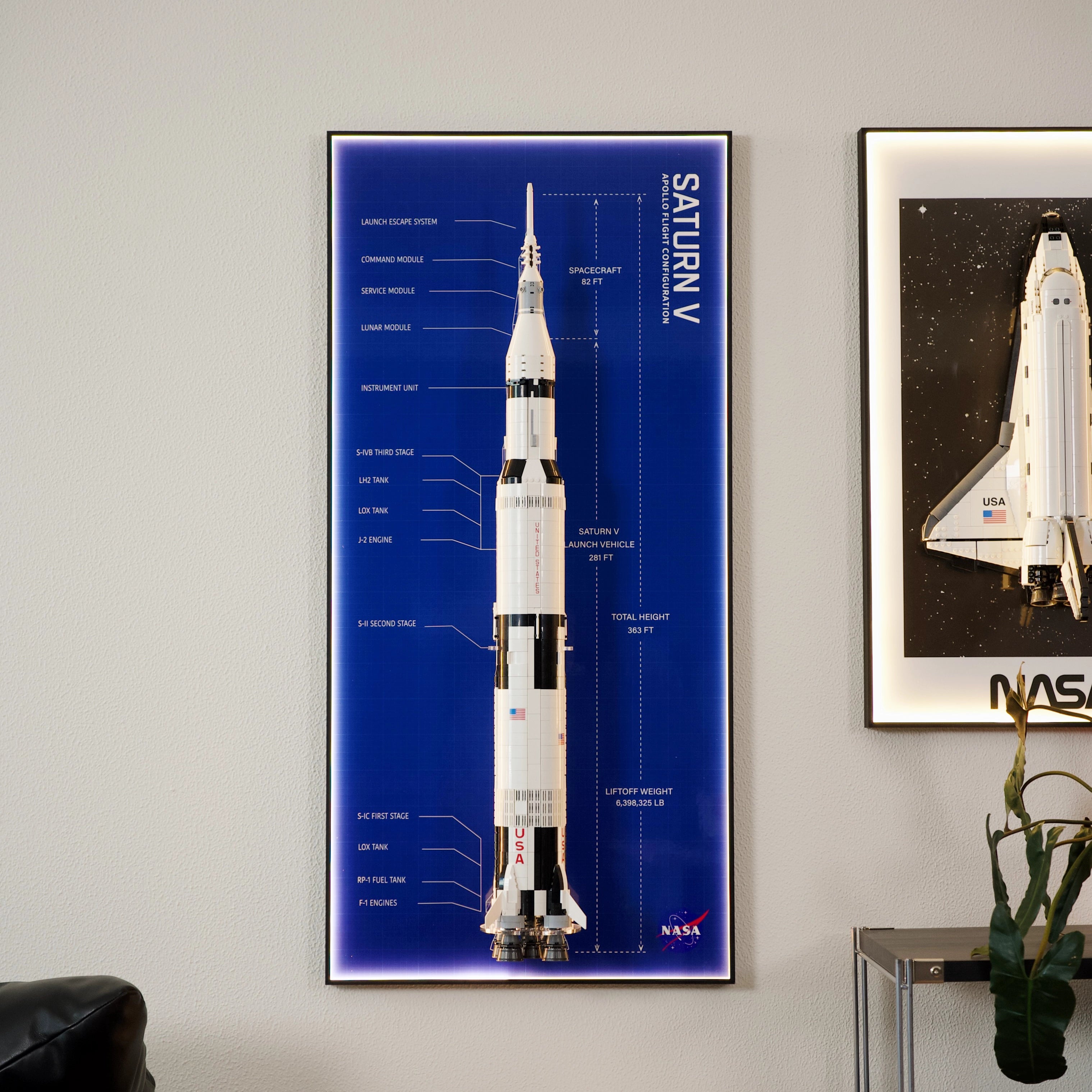 [Custom Acrylic Bracket Included] Wall Display Frame for LEGO® Ideas 92176 NASA Apollo Saturn V